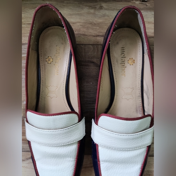 Metaphor shoes - Picture 2 of 12